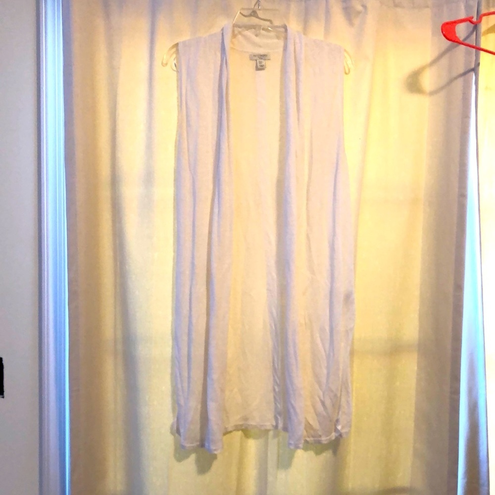 🎉4 for $20 Saint Tropez West White Sweater Vest